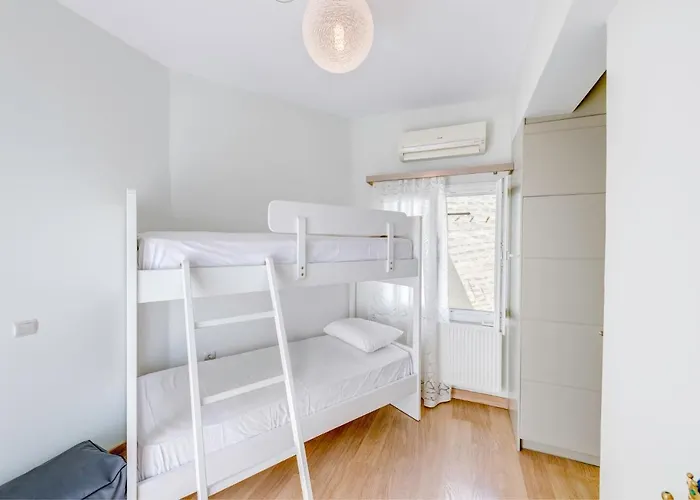 Maria Fabrika Syros *