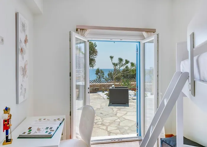 Maria Fabrika Syros Villa Vári